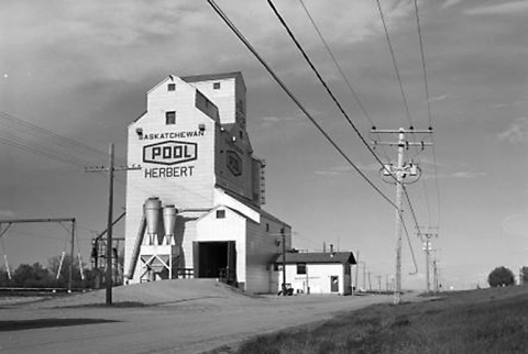 wooden grain elevator at Herbert, Saskatchewan