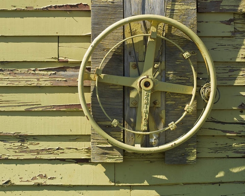 Distribution wheel at Mossleigh, Alberta