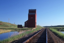 Image of McNab wooden grain elevator, Alberta.