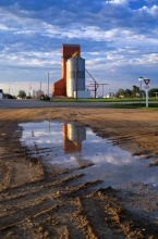 Bethune Wooden Elevator, Saskatchewan