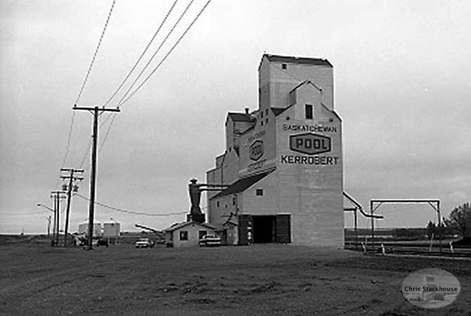 Wooden grain elevator at Kerrobert, Saskatchewan